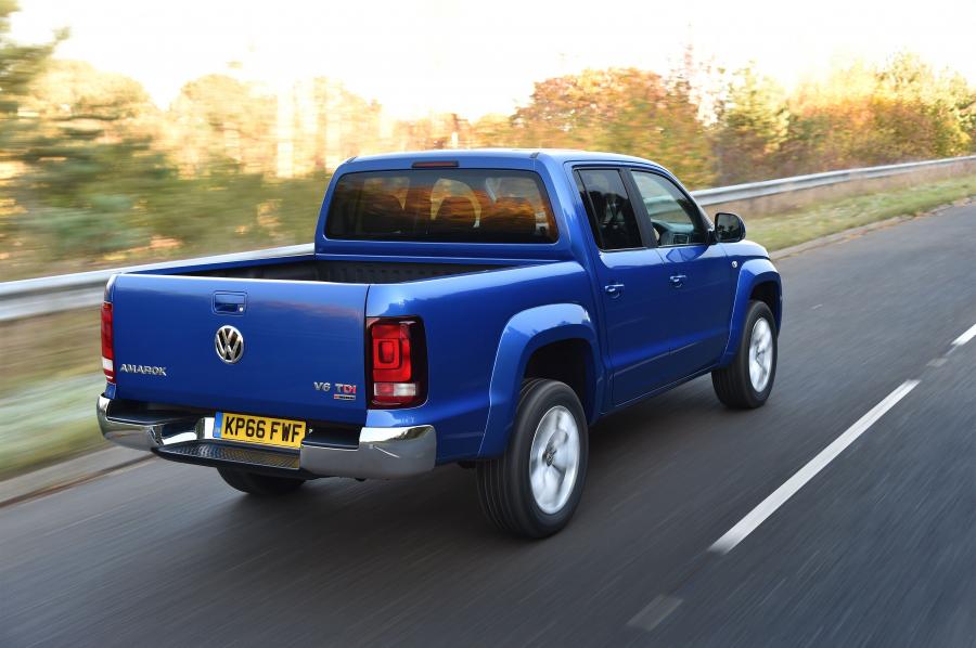  Volkswagen Amarok Double Cab 2016 года  (UK) (фото 30 из 40)